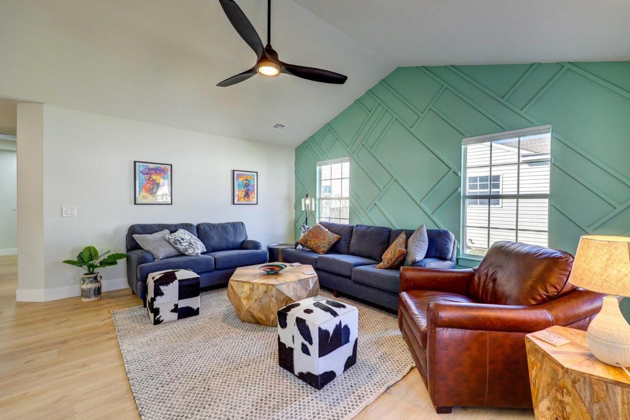 Chic Bentonville Home With Patio And Fire Pit! Exteriér fotografie