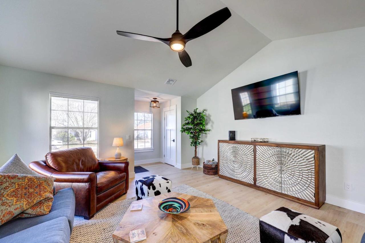 Chic Bentonville Home With Patio And Fire Pit! Exteriér fotografie